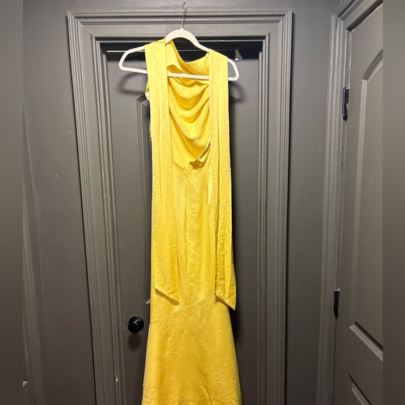 Significant Other- Chic Yellow Maxi Dress - Picture 4 of 9